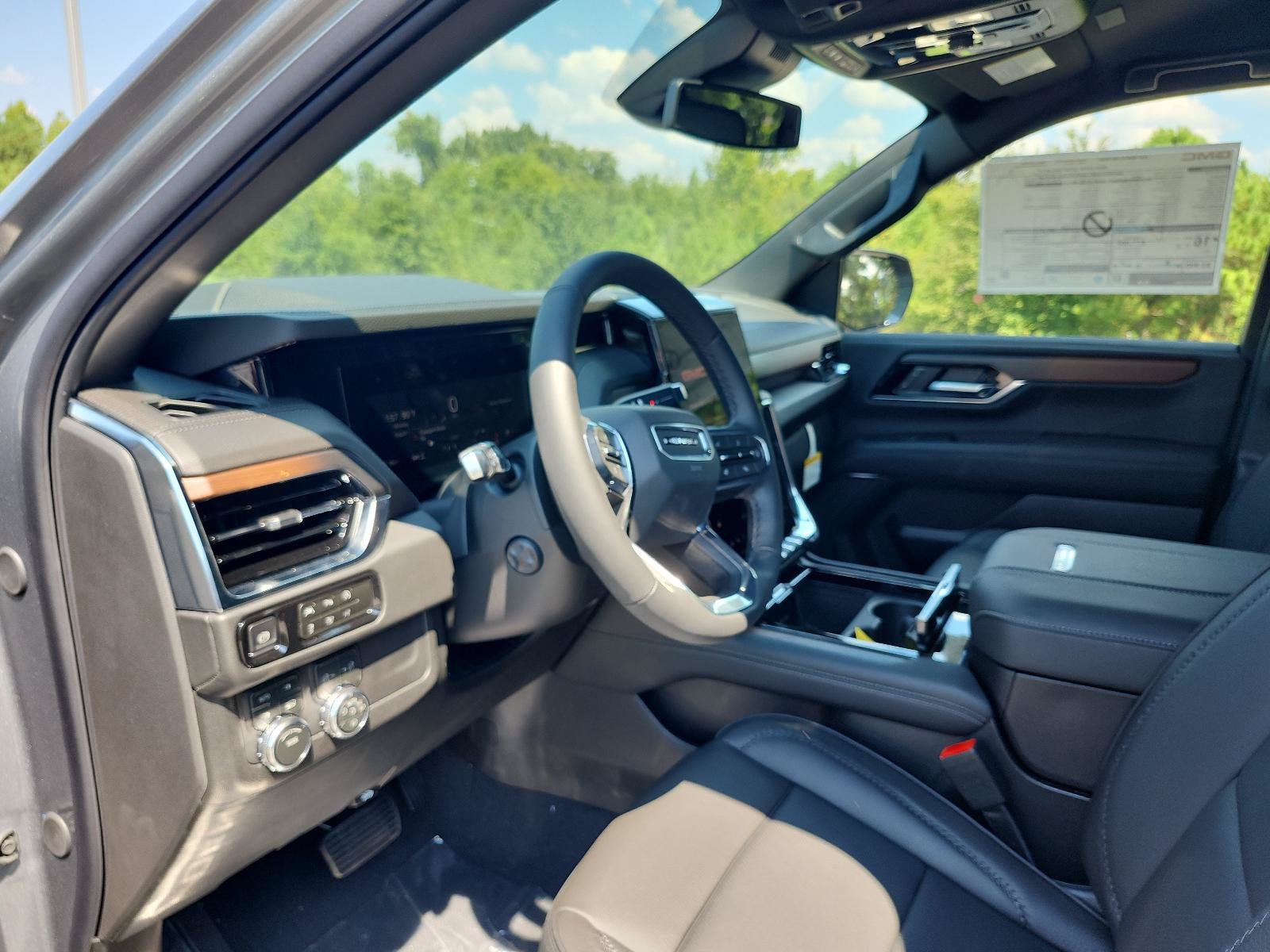 New 2026 GMC Yukon XL Denali AWD/4WD image 11