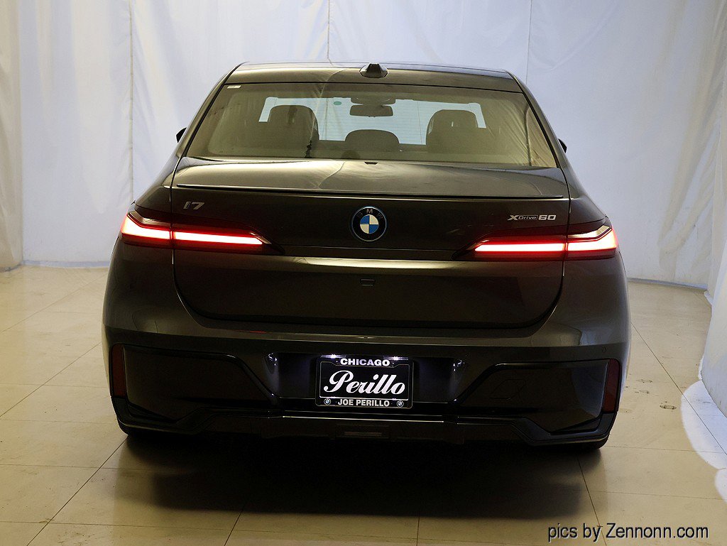 Used 2026 BMW i7 xDrive60 w/ Executive Package image 7