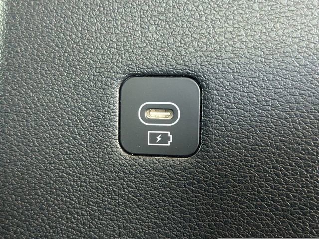 Certified 2024 Kia Telluride EX w/ EX Captain's Chair Package image 16