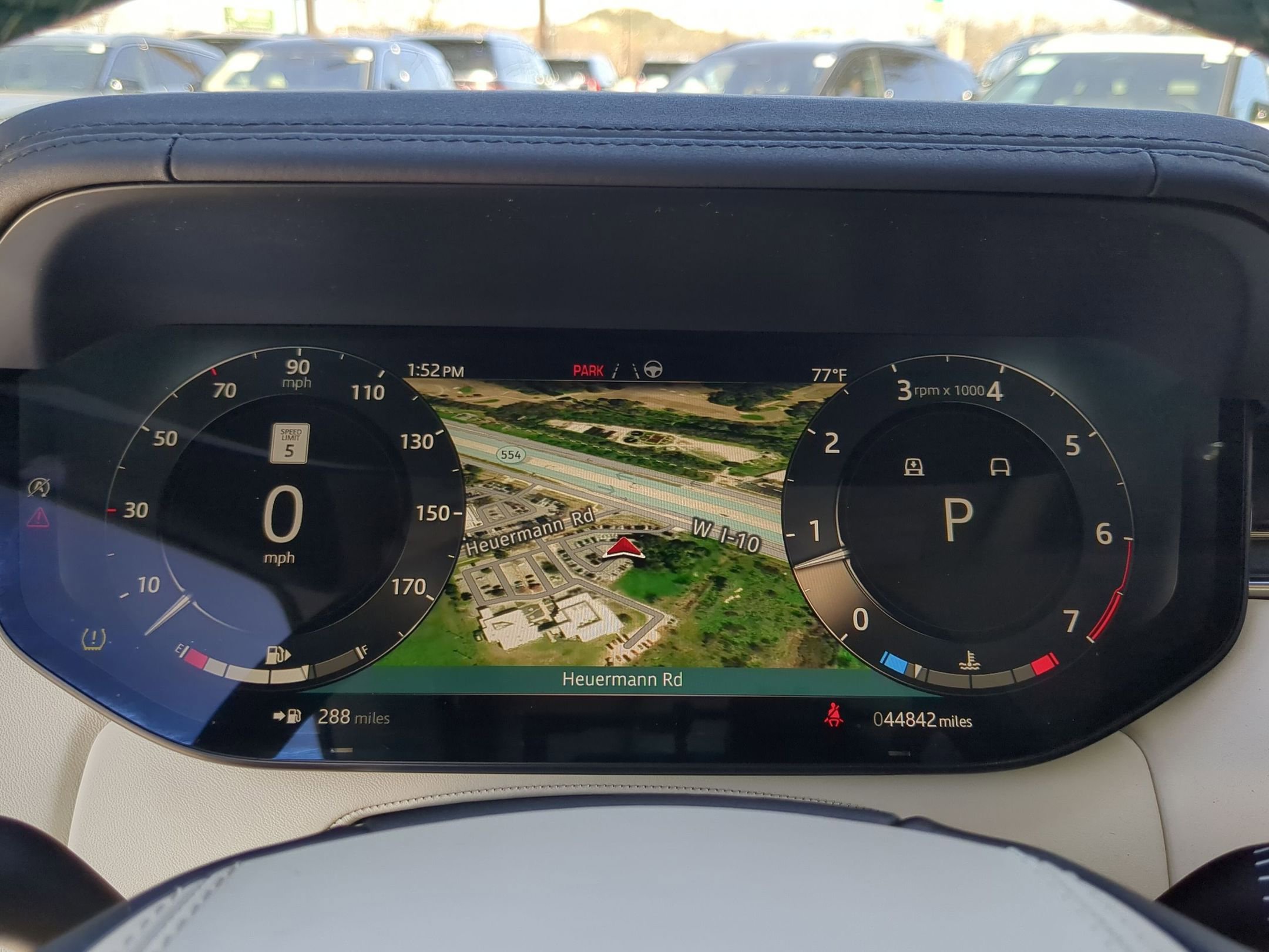 Used 2023 Land Rover Range Rover Long Wheelbase SE image 14