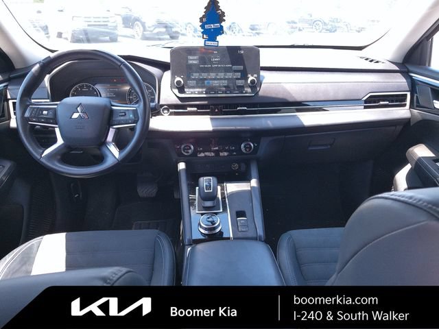 Used 2022 Mitsubishi Outlander SE FWD image 12