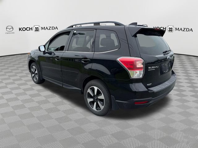 Used 2017 Subaru Forester 2.5i Limited AWD/4WD image 5