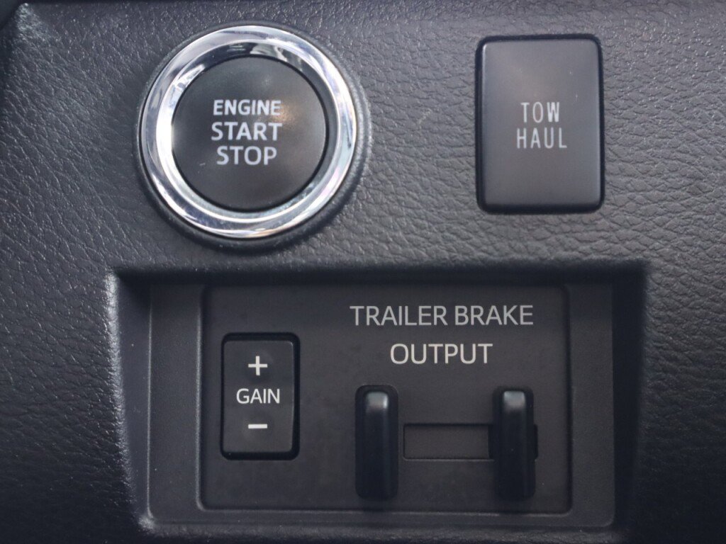 Used 2020 Toyota Tundra SR5 w/ TRD Off-Road Package image 26