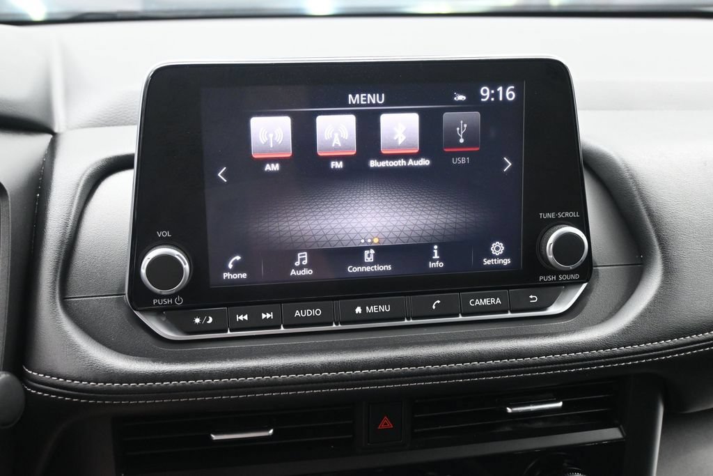 Used 2025 Nissan Rogue SV AWD/4WD image 18