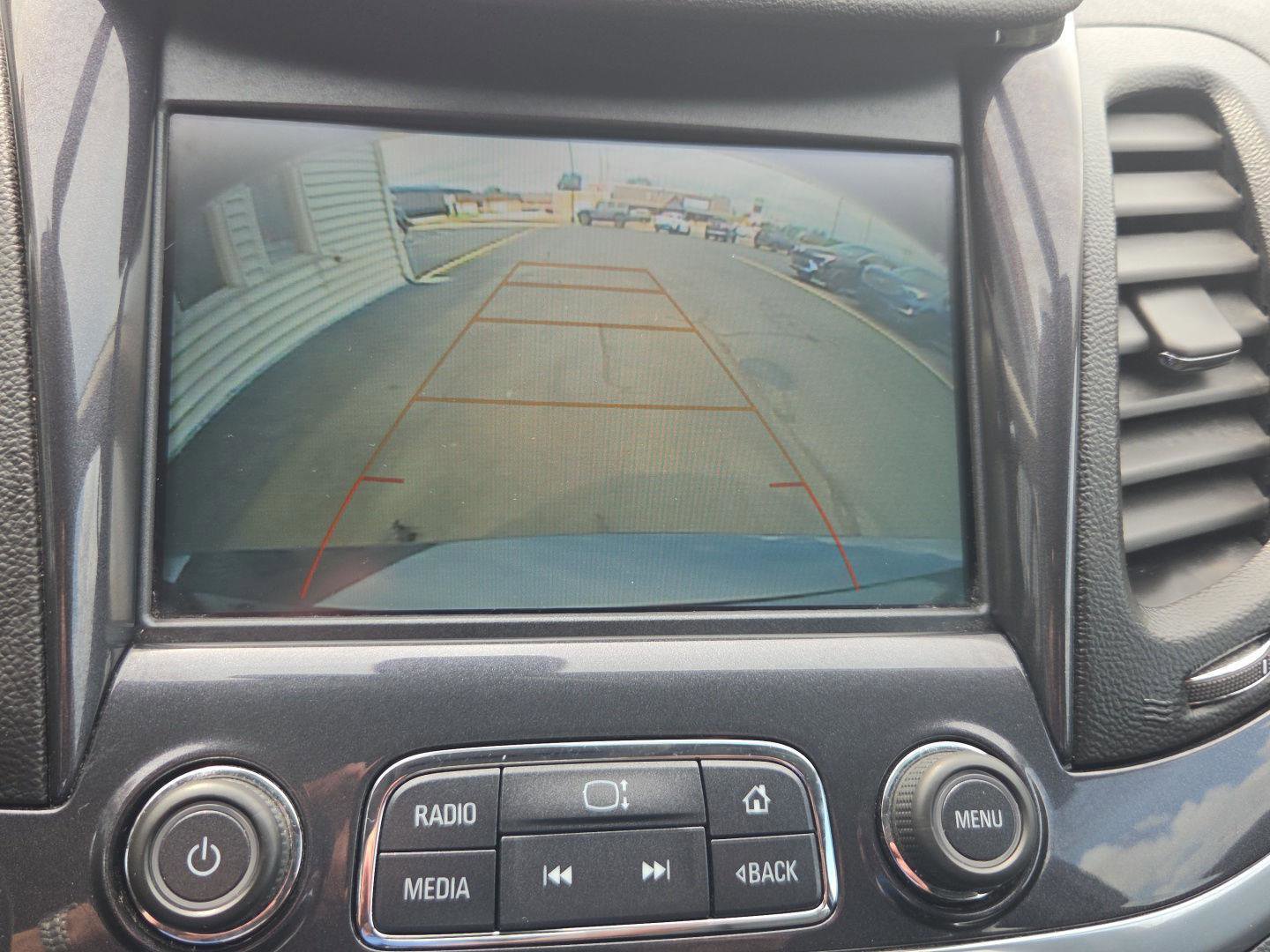 Used 2019 Chevrolet Impala LT FWD image 14