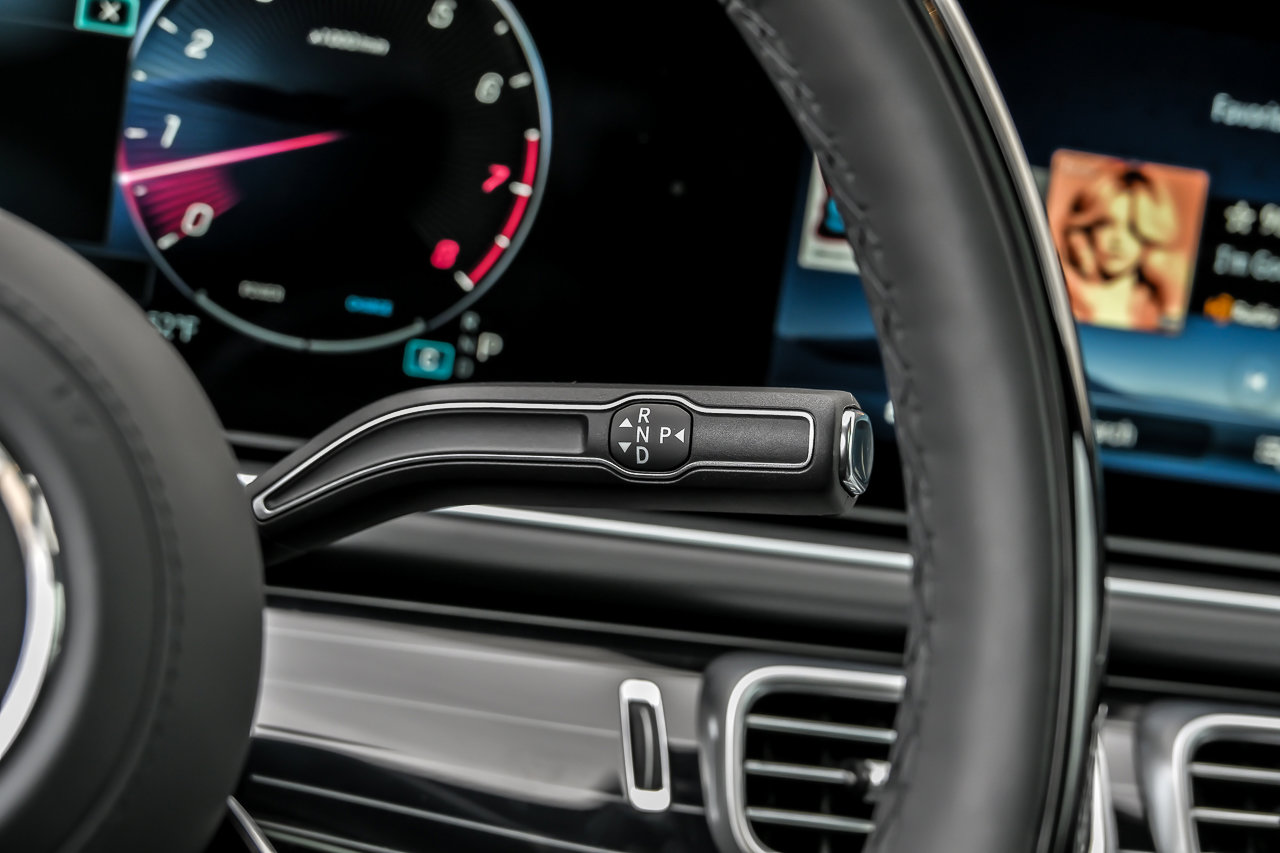 Used 2026 Mercedes-Benz Maybach GLS 600 4MATIC image 40