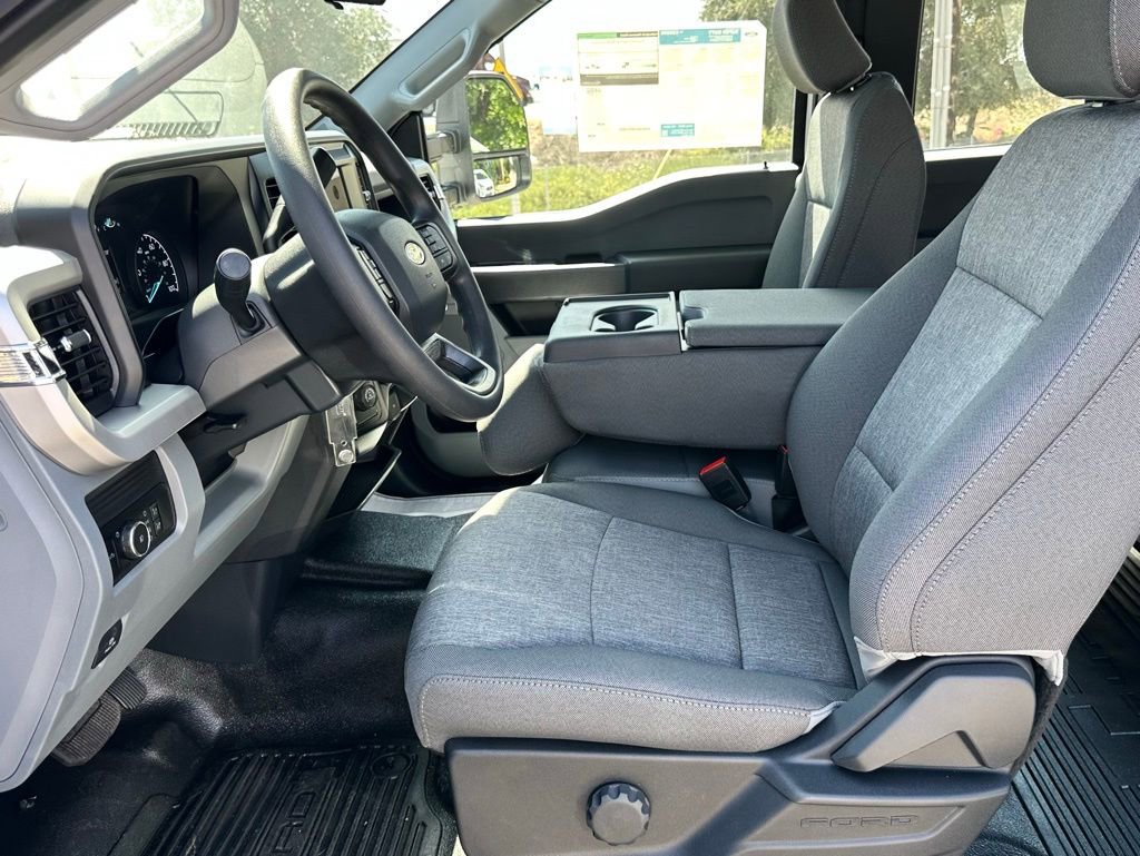 New 2026 Ford F250 XL w/ XL Chrome Package image 14