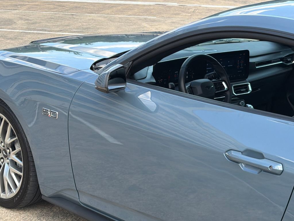 Used 2024 Ford Mustang GT Premium RWD image 17