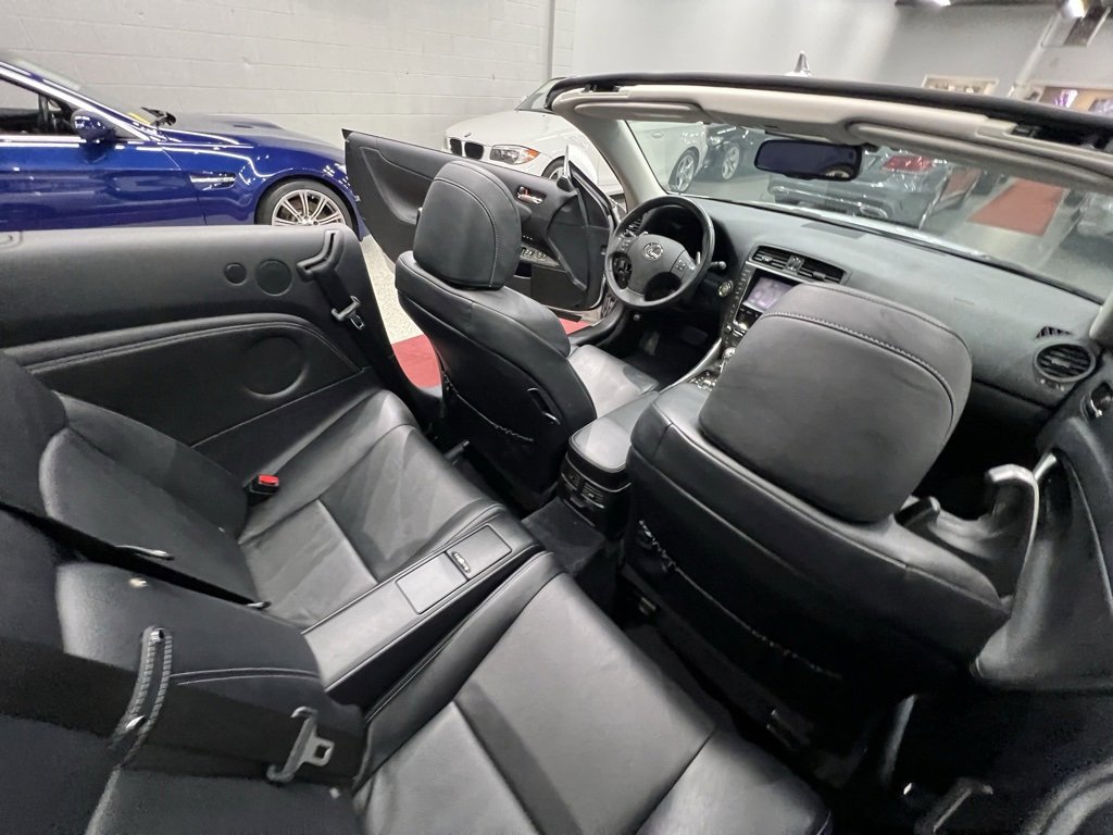 Used 2010 Lexus IS 350C image 27