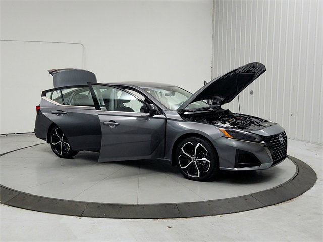 New 2025 Nissan Altima 2.5 SR w/ SR Premium Package image 9