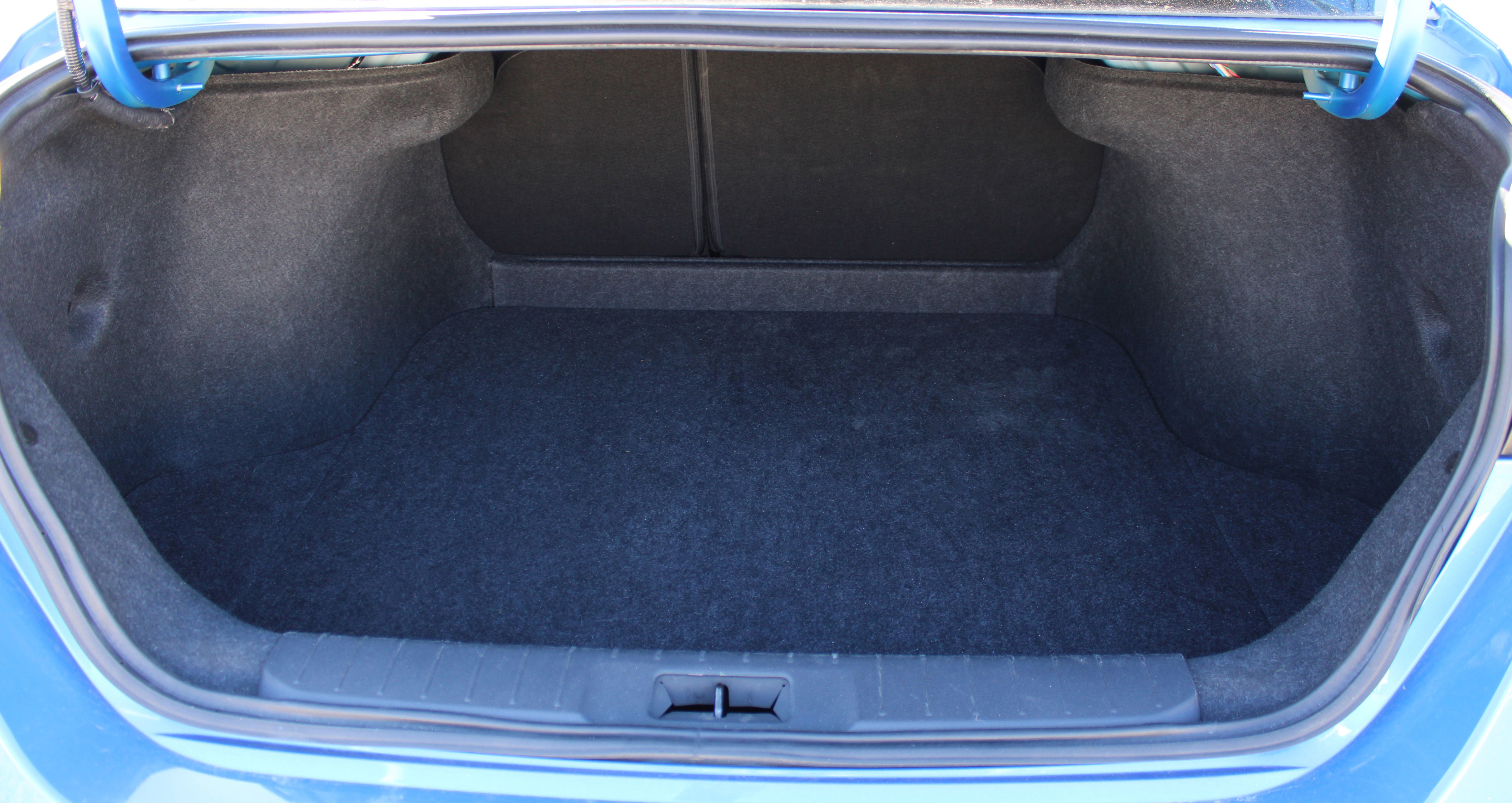 Used 2025 Nissan Sentra SV image 6