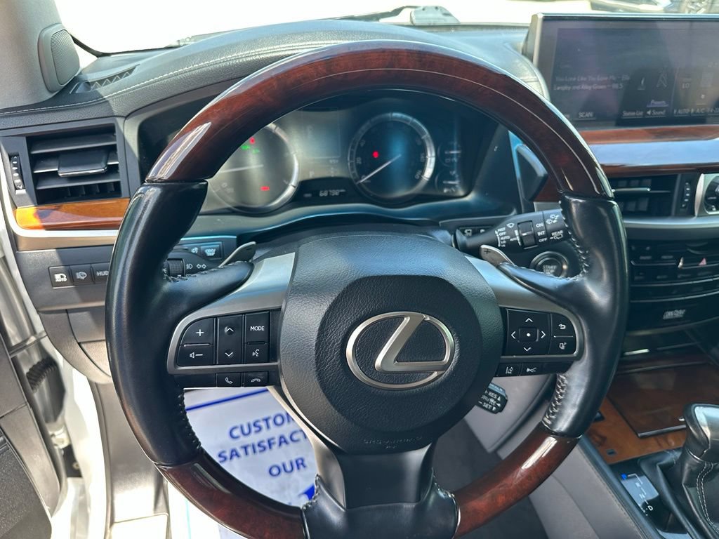 Used 2020 Lexus LX 570 4WD w/ Luxury Package image 14