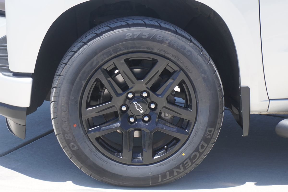 Used 2020 Chevrolet Silverado 1500 Custom w/ Rally Edition RWD image 4