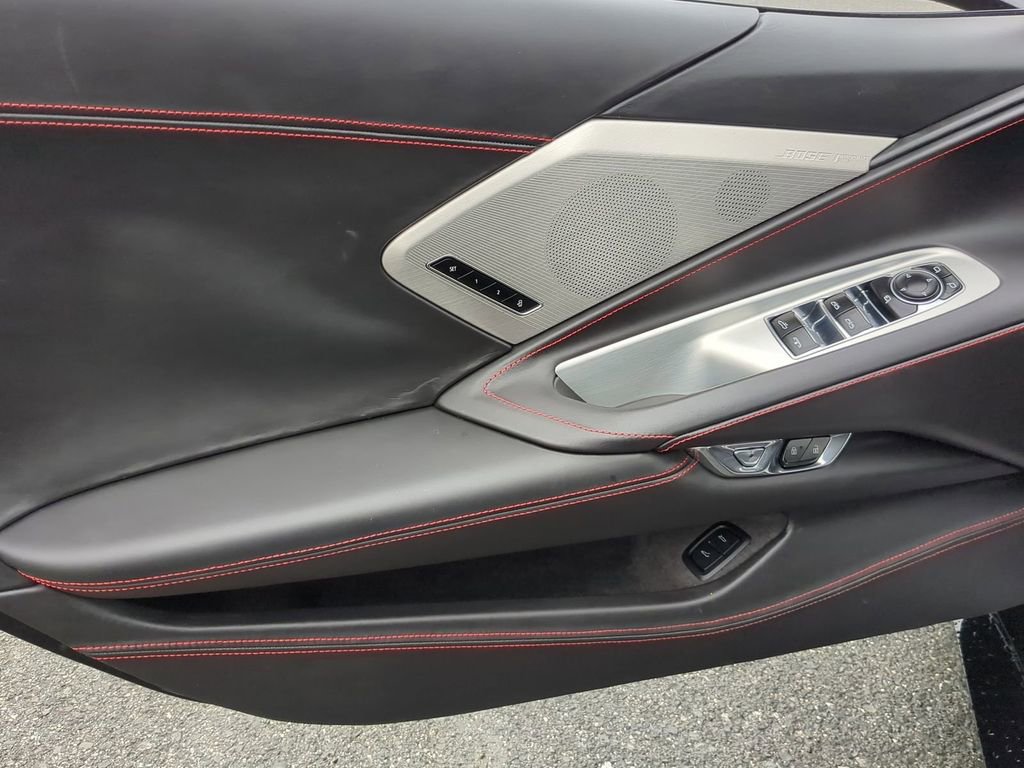 Used 2021 Chevrolet Corvette Stingray Premium Conv w/ Z51 Performance Package RWD image 18