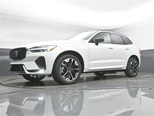 New 2026 Volvo XC60 B5 Plus w/ Protection Package Premier image 40