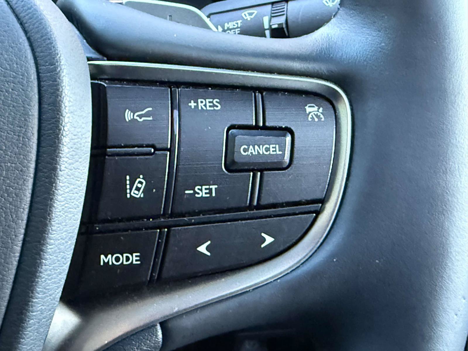 Used 2025 Lexus ES 350 w/ Premium Package FWD image 24
