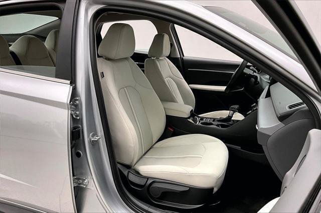 New 2025 Hyundai Sonata SE FWD image 7