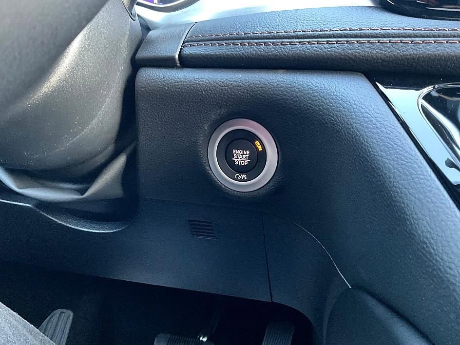 New 2026 Chrysler Pacifica Pinnacle w/ Trailer Tow Group image 21