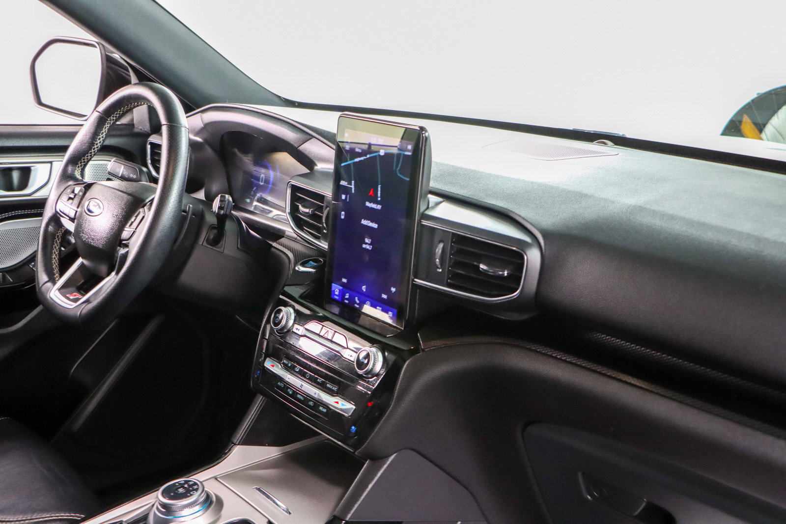 Used 2023 Ford Explorer ST w/ Equipment Group 401A image 27