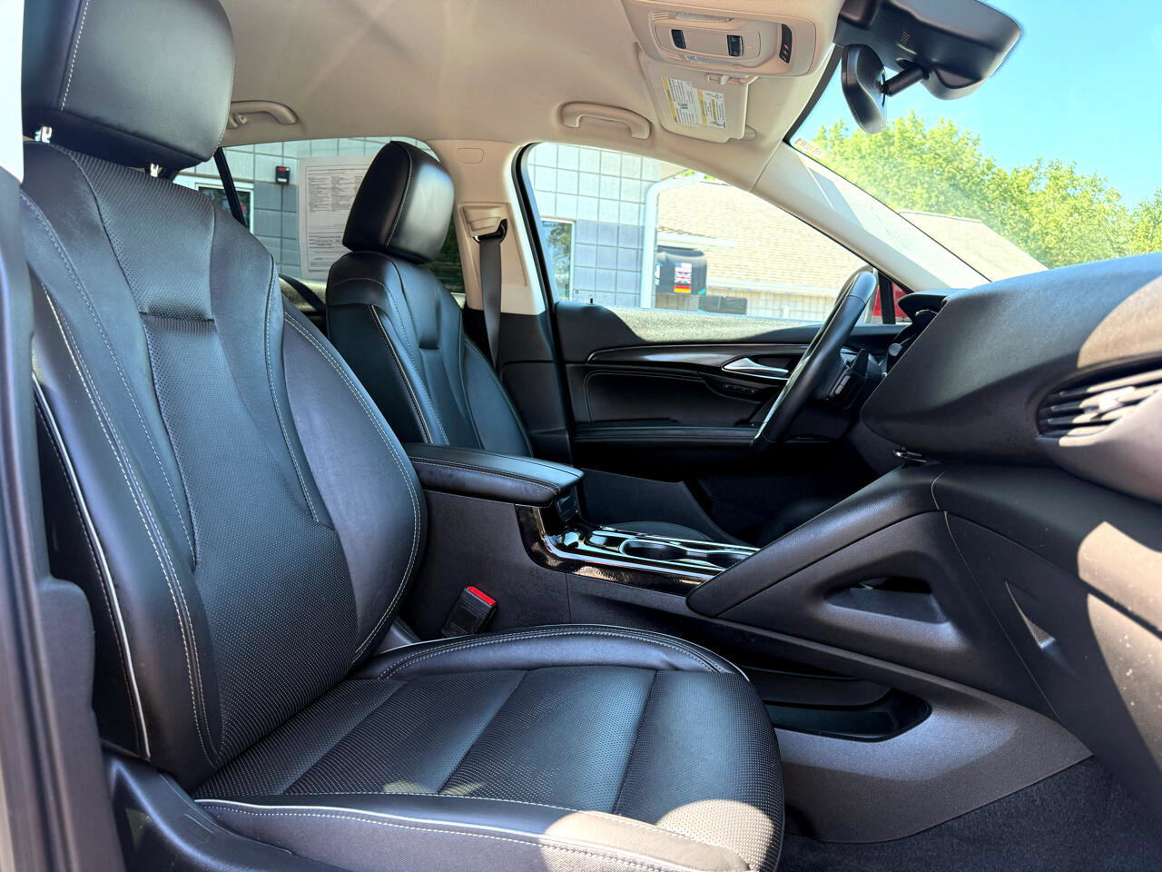 Used 2021 Buick Envision Essence w/ Technology Package I image 11