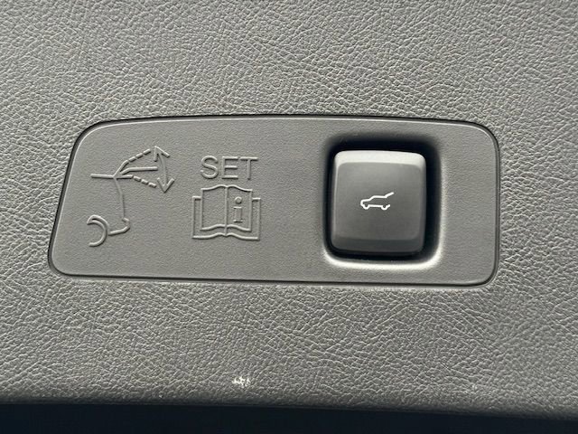 Used 2022 Lincoln Corsair AWD w/ Premium Package image 41