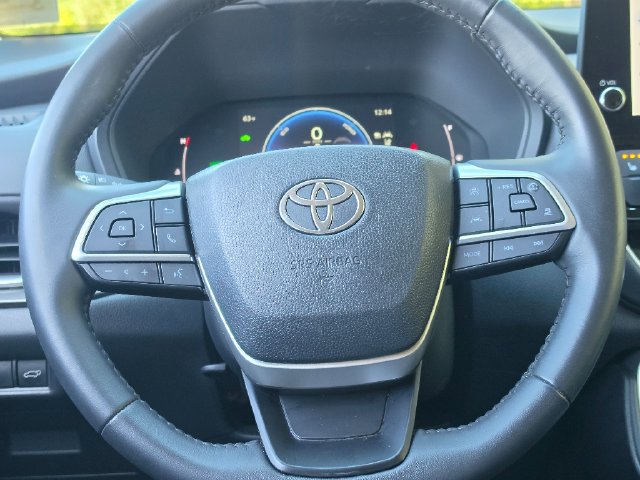 Used 2024 Toyota Grand Highlander AWD Hybrid image 28