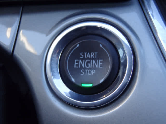 Used 2024 Chevrolet Trax LT FWD image 20
