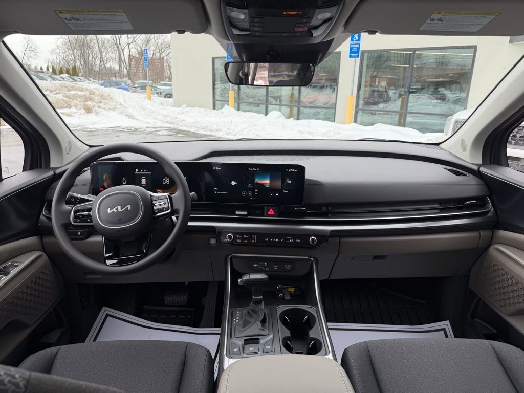 New 2026 Kia Carnival LX FWD image 22