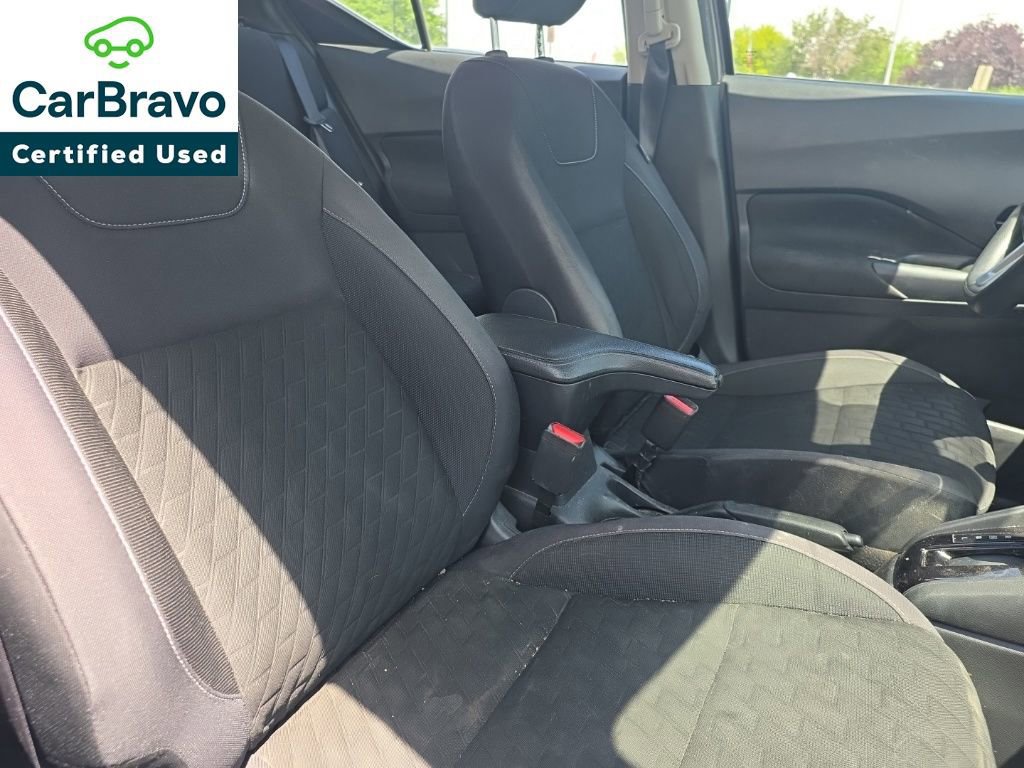 Used 2022 Nissan Kicks S w/ Interior Electronics Package FWD image 22