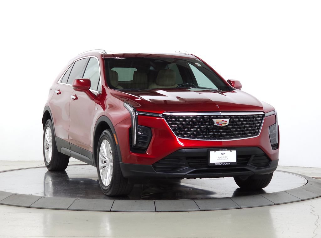 Certified 2024 Cadillac XT4 Luxury w/ Cold Weather Package AWD/4WD image 10