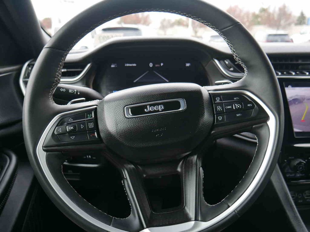 Certified 2024 Jeep Grand Cherokee L Laredo image 35