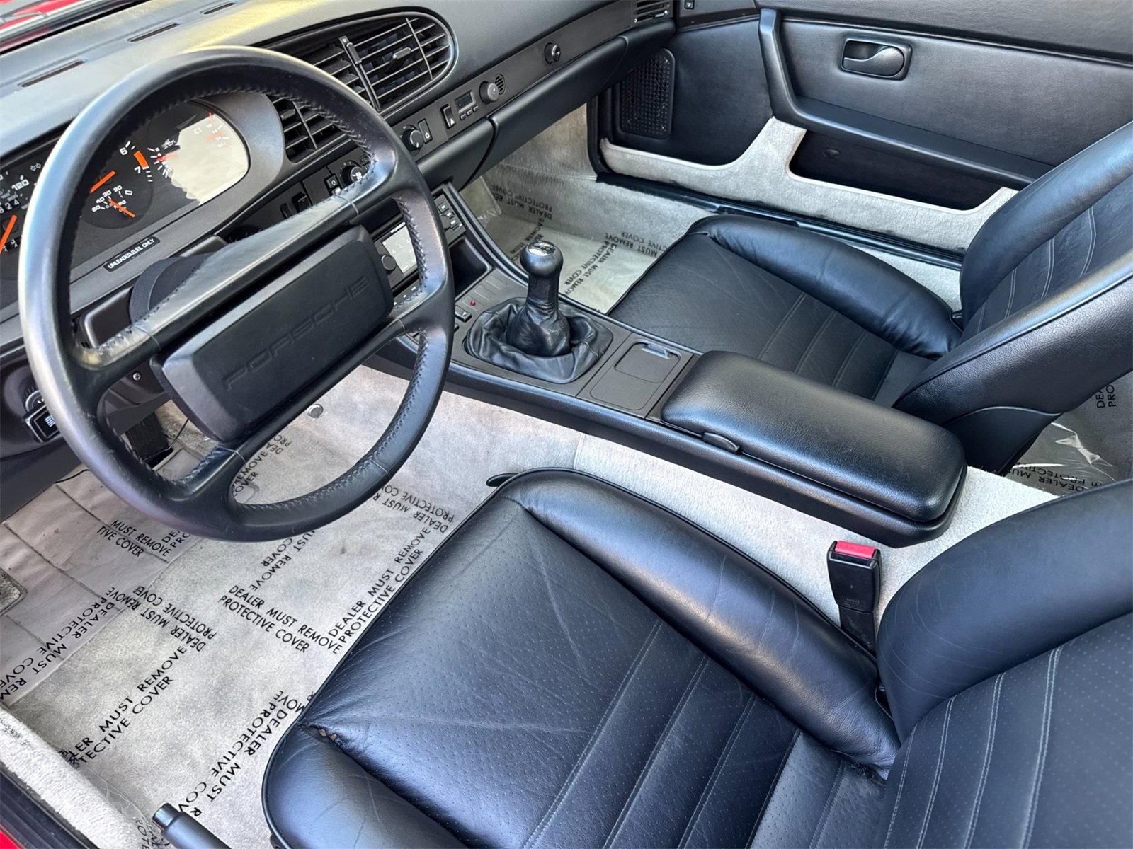 Used 1987 Porsche 944 Coupe image 4