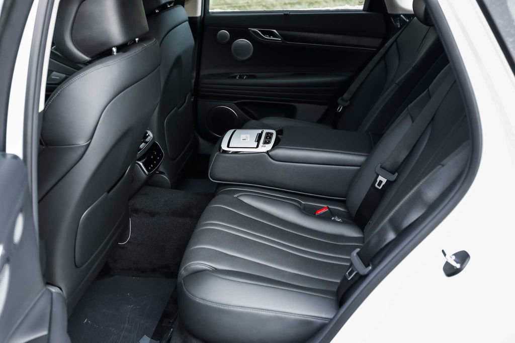 New 2026 Genesis G80 2.5T Advanced image 11