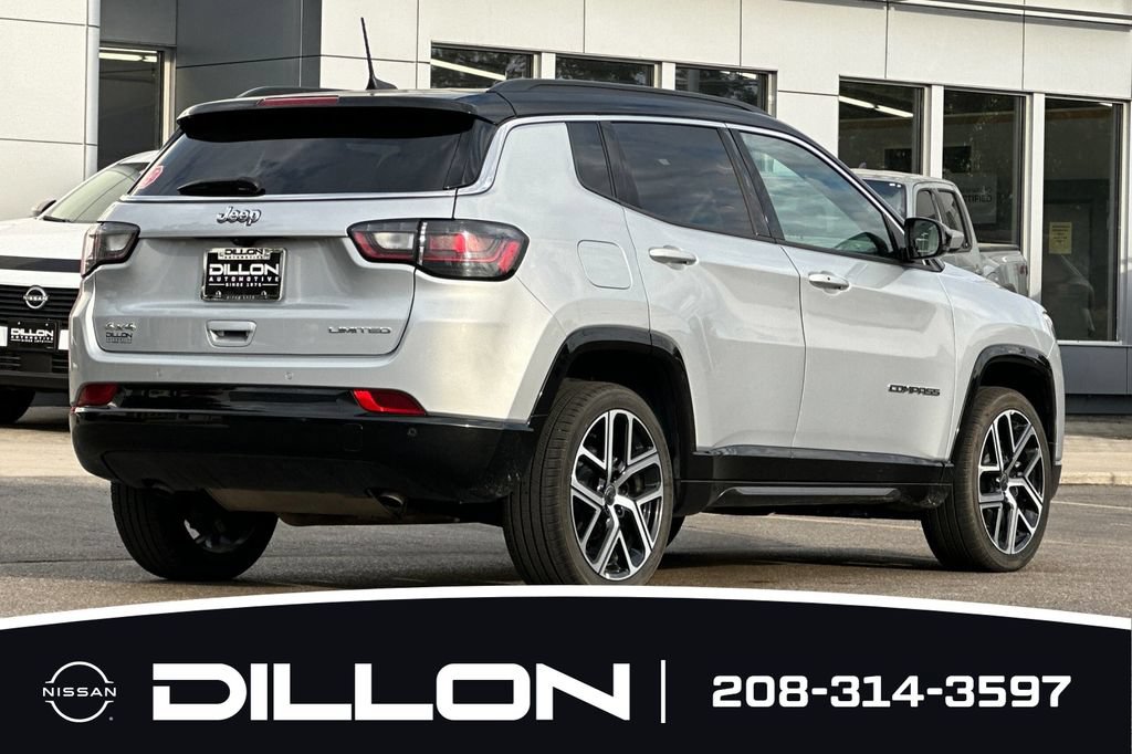 Used 2025 Jeep Compass Limited w/ Elite Group AWD/4WD image 4