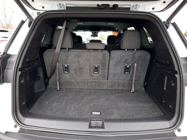 Used 2025 GMC Acadia Elevation image 37