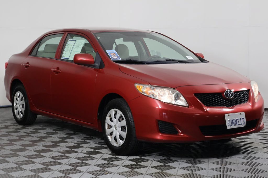 Used 2010 Toyota Corolla LE FWD image 3