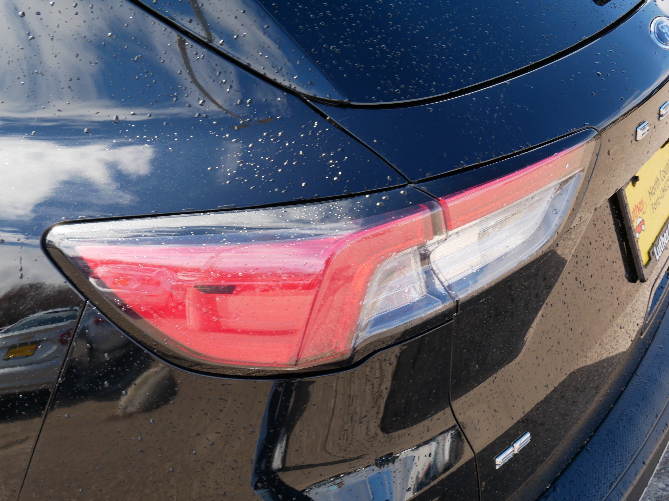 Certified 2022 Ford Escape SE AWD/4WD image 17