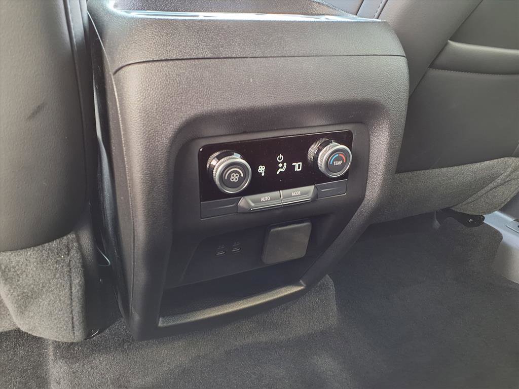 New 2025 Buick Enclave Preferred w/ Power Package image 6