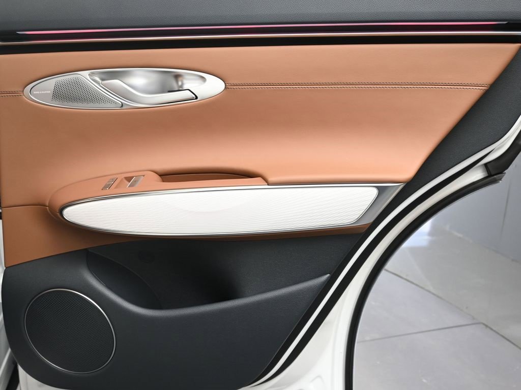 New 2026 Genesis GV70 2.5T Advanced image 14