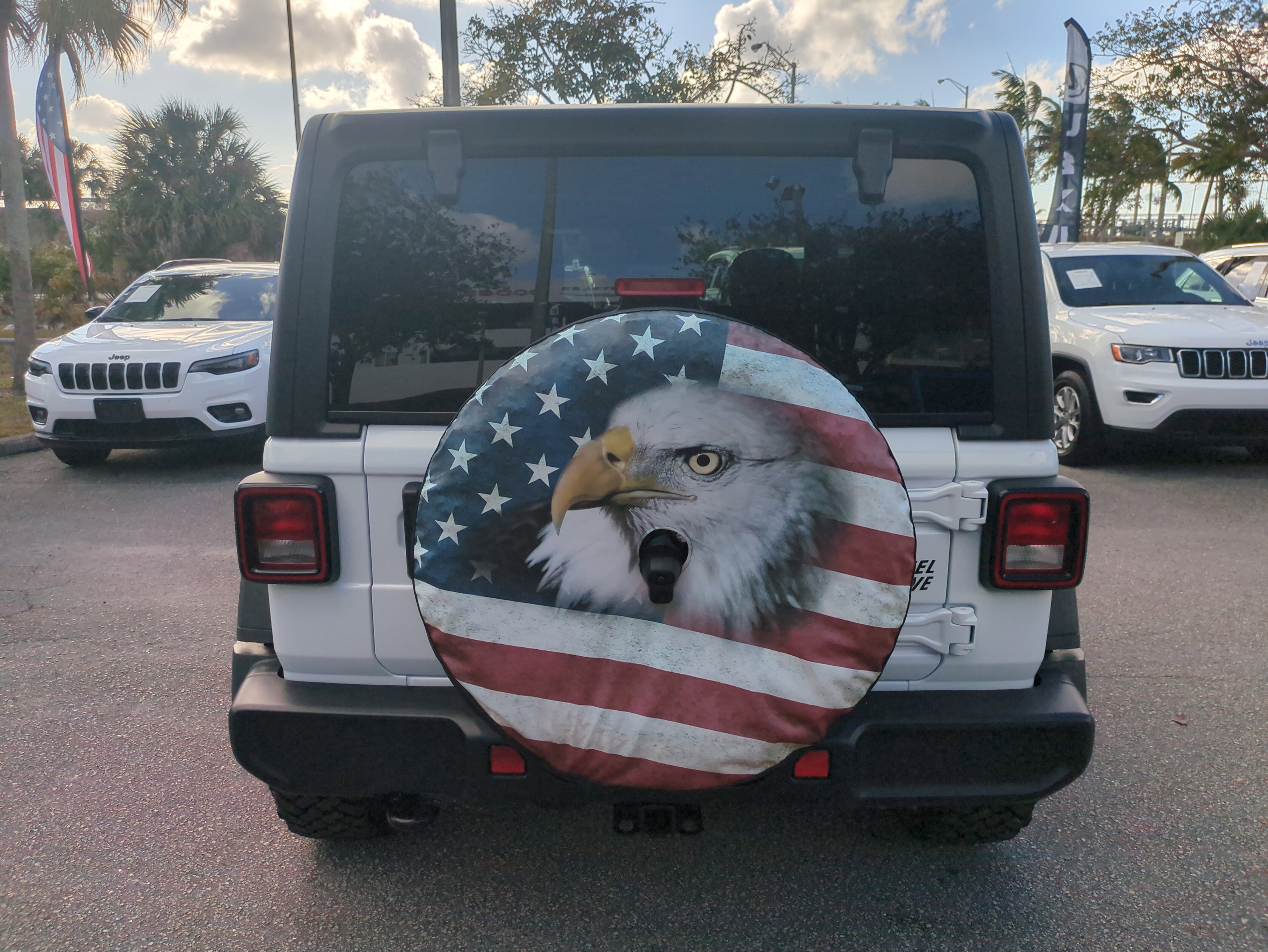 Certified 2025 Jeep Wrangler Willys image 6