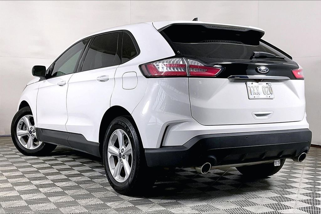 Used 2019 Ford Edge SE w/ SE Fleet Driver's Package image 12
