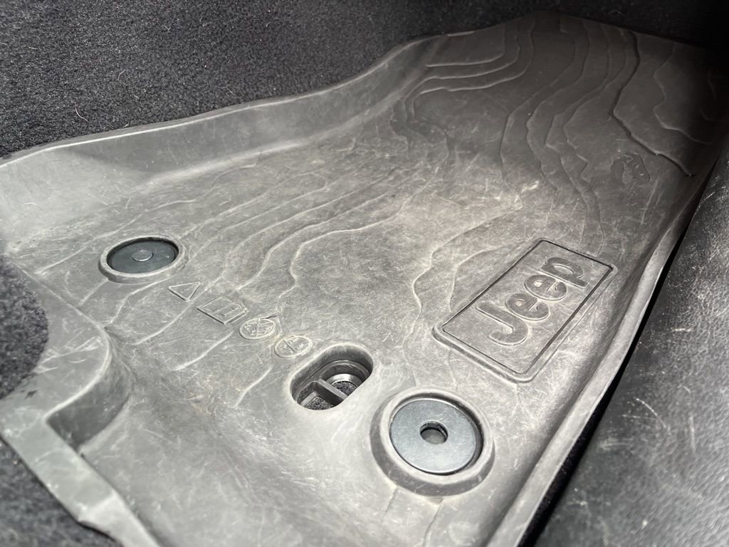 Used 2022 Jeep Wrangler Unlimited Rubicon w/ Cold Weather Group image 42