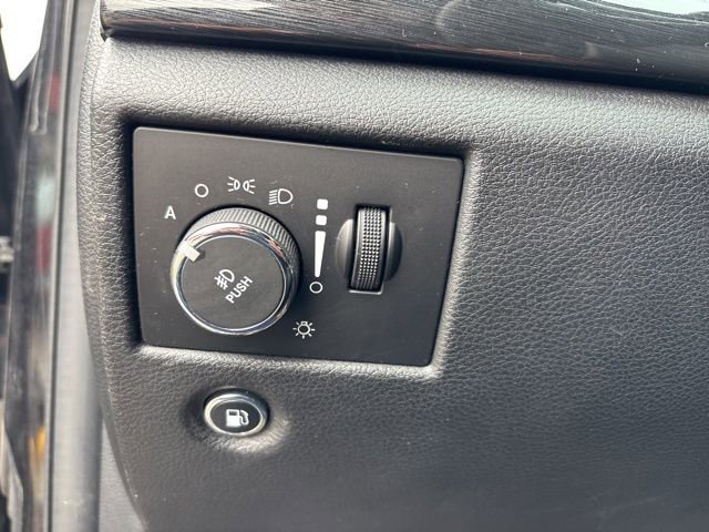 Used 2016 Jeep Grand Cherokee Laredo 75th Anniversary image 16