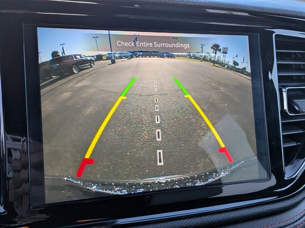Used 2024 Dodge Durango GT RWD image 25