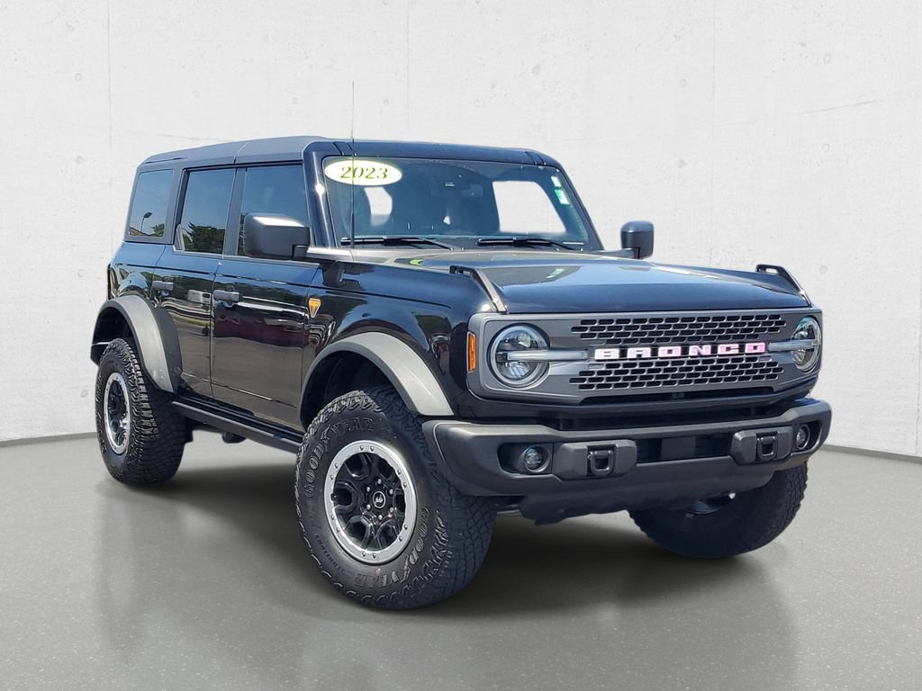 Used 2023 Ford Bronco Badlands w/ Sasquatch Package AWD/4WD image 2