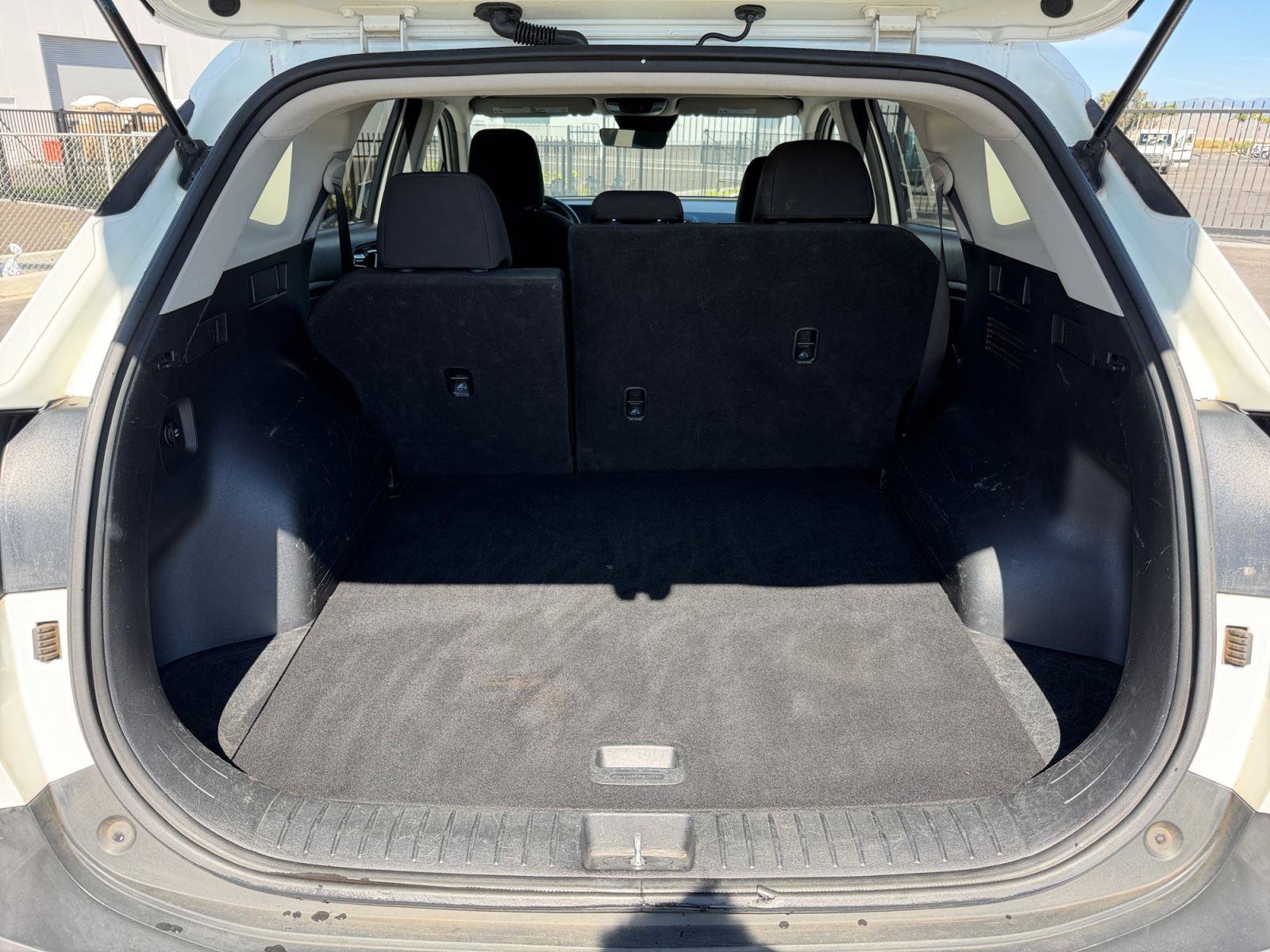 Used 2023 Kia Sportage LX image 23