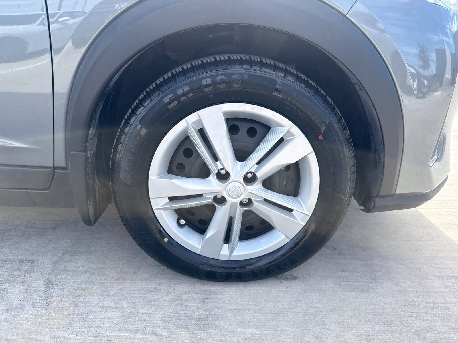 Used 2022 Nissan Kicks S FWD image 26
