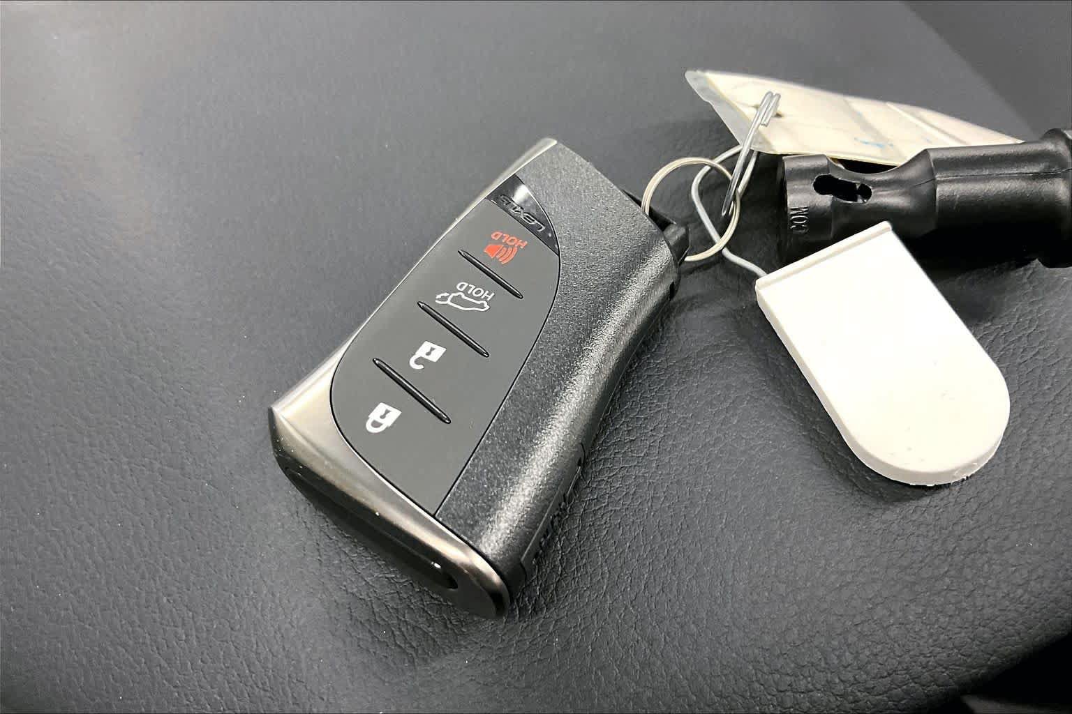 Used 2026 Lexus NX 350h AWD w/ Accessory Package (2T) image 15