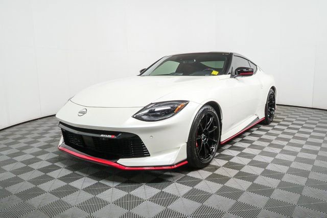 Used 2025 Nissan Z NISMO w/ Floor Mat Package image 26