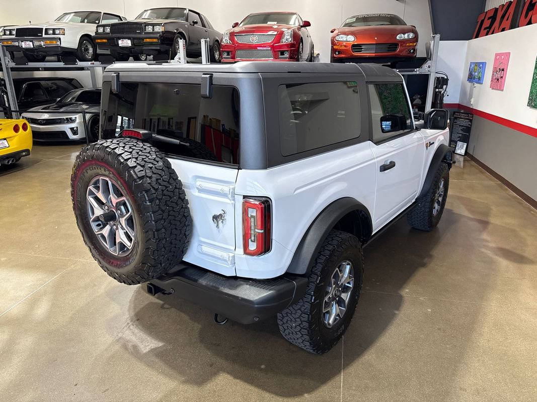 Used 2023 Ford Bronco Badlands image 44